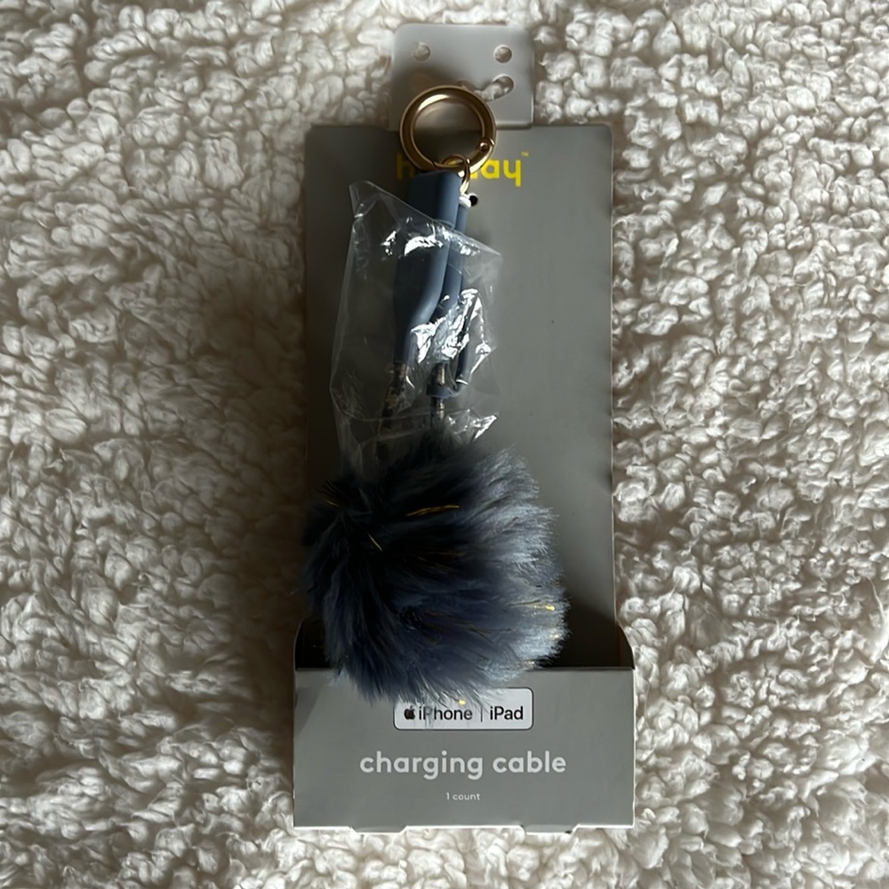 Heyday Pom Pom iPhone Charger